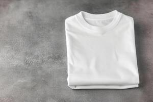 white shirt that is on the table, photo