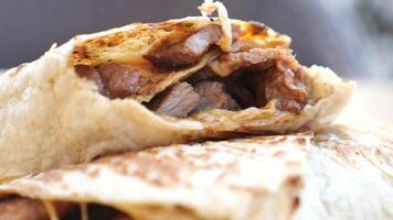 Savor the Delicious Grilled Meat That Is Enveloped in Soft and Flavorful Flatbread video