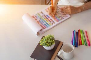 Smooth Focus, group of web designers are working together to develop mobile responsive website with UI UX Front End Designer Previewing. website designers in form of mobile applications with UI UX photo