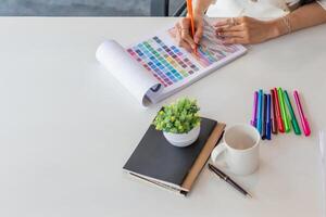 Smooth Focus, group of web designers are working together to develop mobile responsive website with UI UX Front End Designer Previewing. website designers in form of mobile applications with UI UX photo