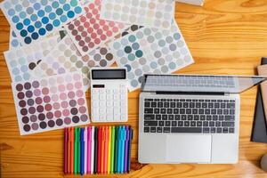 Smooth Focus, group of web designers are working together to develop mobile responsive website with UI UX Front End Designer Previewing. website designers in form of mobile applications with UI UX photo