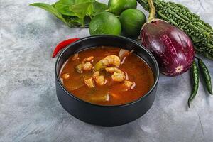 Spicy and Sour Soup with Prawns photo