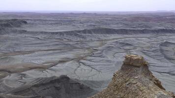 Skyline View overlook of the Blue Valley near Factory Butte, Utah, USA video