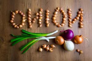 Fresh onions. Onions background. top view, photo