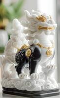 Jade Pixiu statue,pixiu symbol,pixiu Chinese,Pixiu is a symbol of good luck and money flowing in.Be prosperous and prosperous Prosper in business,wealth and wealth,people admire the business aspect. photo