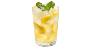 Refreshing Lemon Iced Tea with Mint Garnish, Served in a Clear Glass with a Transparent Background png