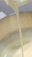 consistency of liquid dough cook slowly removes the electric mixer from the dough - a viscous consistency video