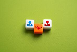 Breakdown of a deal or agreement. Negotiations failed. Violation of the agreement breaks the entire chain of contracts. Miscommunication, unrealistic market conditions, unforeseen events photo
