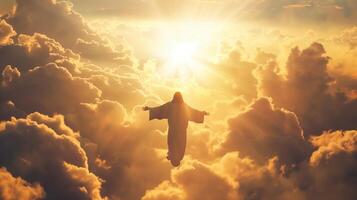Jesús Cristo volador entre el nubes con iluminar desde el fondo y glorioso cielo foto
