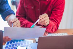 Smooth Focus, group of web designers are working together to develop mobile responsive website with UI UX Front End Designer Previewing. website designers in form of mobile applications with UI UX photo
