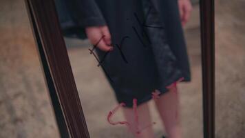 Disturbing Reflection in Mirror video