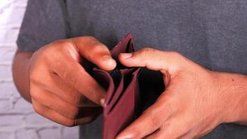 How to fold a wallet video