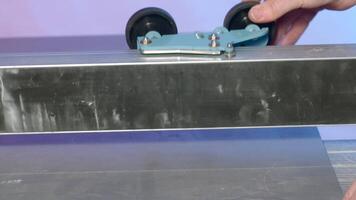 Modern Plate Cutting Machine. Creative. Manual machine for cutting large-format plates. Machine with leveler for cutting plates video