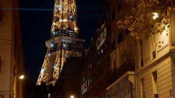 France, Paris - September 10, 2022. Flashing Eiffel Tower. Action. Twinkling lights of Eiffel Tower at night in Paris. Beautiful light representation of Tower in Paris video