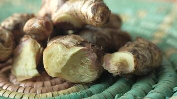 Ginger root is a root vegetable that is used in many different ways video