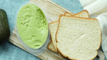 Avocado toast with avocado spread video