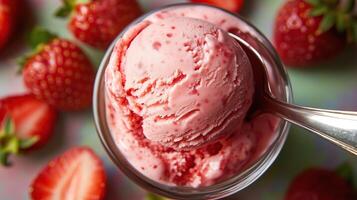 strawberry ice cream photo