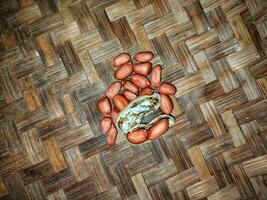 Open peanuts wallpaper background Texture photo