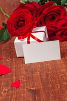 rojo Rosa y blanco regalo tarjeta para texto foto