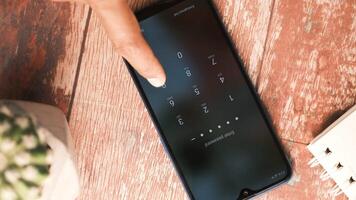 How to unlock your phone with fingerprint video