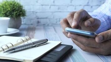 How to use a mobile app to boost your business video
