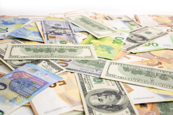 currency-converter-stock-photos-images-and-backgrounds-for-free-download