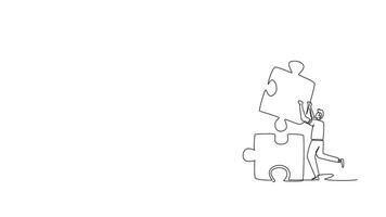 Animated self drawing of continuous line draw group of success business people arrange puzzle pieces to build strong building. Collaboration business teamwork concept. Full length one line animation video