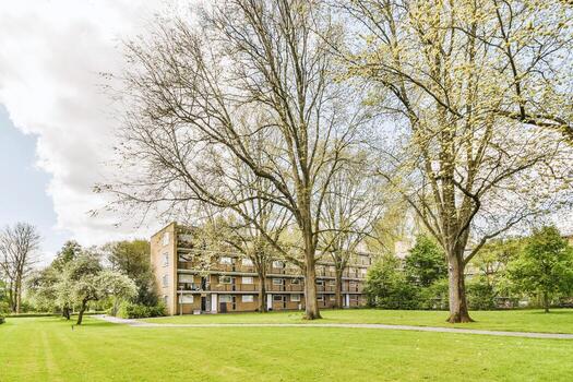 A large building with many windows photo