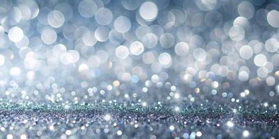littery background with a perfect vivid silver eye level would be A sparkling silver glitter background with a reflective surface that creates an eye catching effect capturing the viewer s attention photo