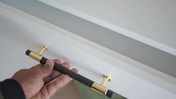 top view of men hand open a a drawer video