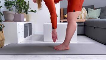 Home workout routine demonstrating stretching and flexibility exercises video