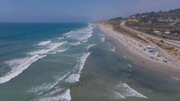Aerial view of beautiful cliffs at the coast of southern California, Torrey pines state natural reserve. Torrey Pines State Reserve and Beach on the coastline of La Jolla, San Diego, on the west coast video