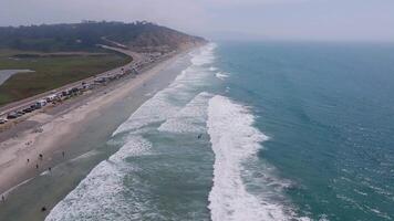 Aerial view of beautiful cliffs at the coast of southern California, Torrey pines state natural reserve. Torrey Pines State Reserve and Beach on the coastline of La Jolla, San Diego, on the west coast video