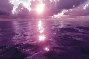 tranquilo puesta de sol terminado púrpura Oceano ondas, ideal para meditación y relajación temas foto