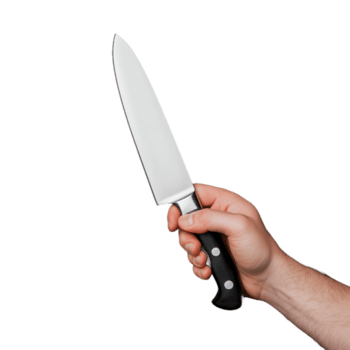 de cerca de un mano participación un agudo cocina cuchillo con un inoxidable acero espada y negro encargarse de en un transparente antecedentes Perfecto para culinario y Cocinando temas png