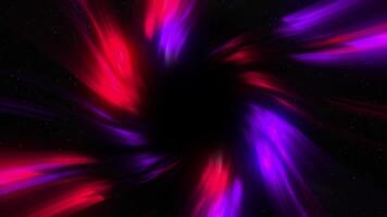 bakgrund med en ljus översvämning av ljus. rörelse. blåviolett ljus den där gör upp de tunnel och rör sig inåt på en svart bakgrund i abstraktion. video