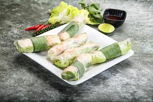 Vietnamese Spring Roll with shrimps and vegetables photo