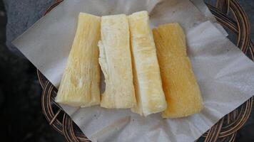 photo of Indonesian fried cassava which is usually eaten when it is cold