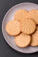 Round dotted snack snack cookies with cream photo