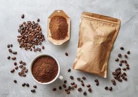 Customize your coffee brand's identity with a versatile blank bag template for whole bean and ground coffee. photo