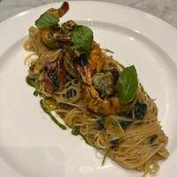 This spaghetti aglio e olio is a perfect blend of garlic, olive oil, and a hint of spice, pure pasta perfection photo