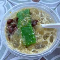Dive into the delightful world of Che Hun Tiau. A unique treat that is as fun to eat as it is to savor photo