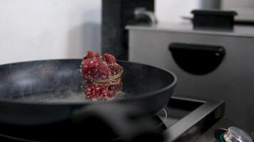 cooking meat Step by step cook the inner fillet of the ribeye tie with string put on frying pan video