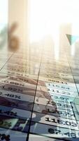 Dynamic visualization of financial data reveals trends in the stock market effectively video