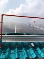 Solar cells, clean energy, reduce carbon dioxide emissions photo