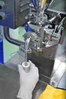 Semi-automatic cream filling machine photo