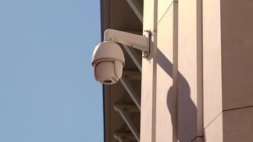 Advanced HighResolution CCTV Security Camera for Effective Monitoring of Outdoor Areas video