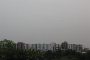 A grey sky photo