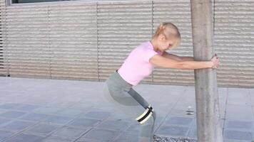 Hip band squats hotsell