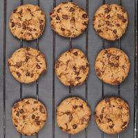 Baking grid with chokolate cookies photo
